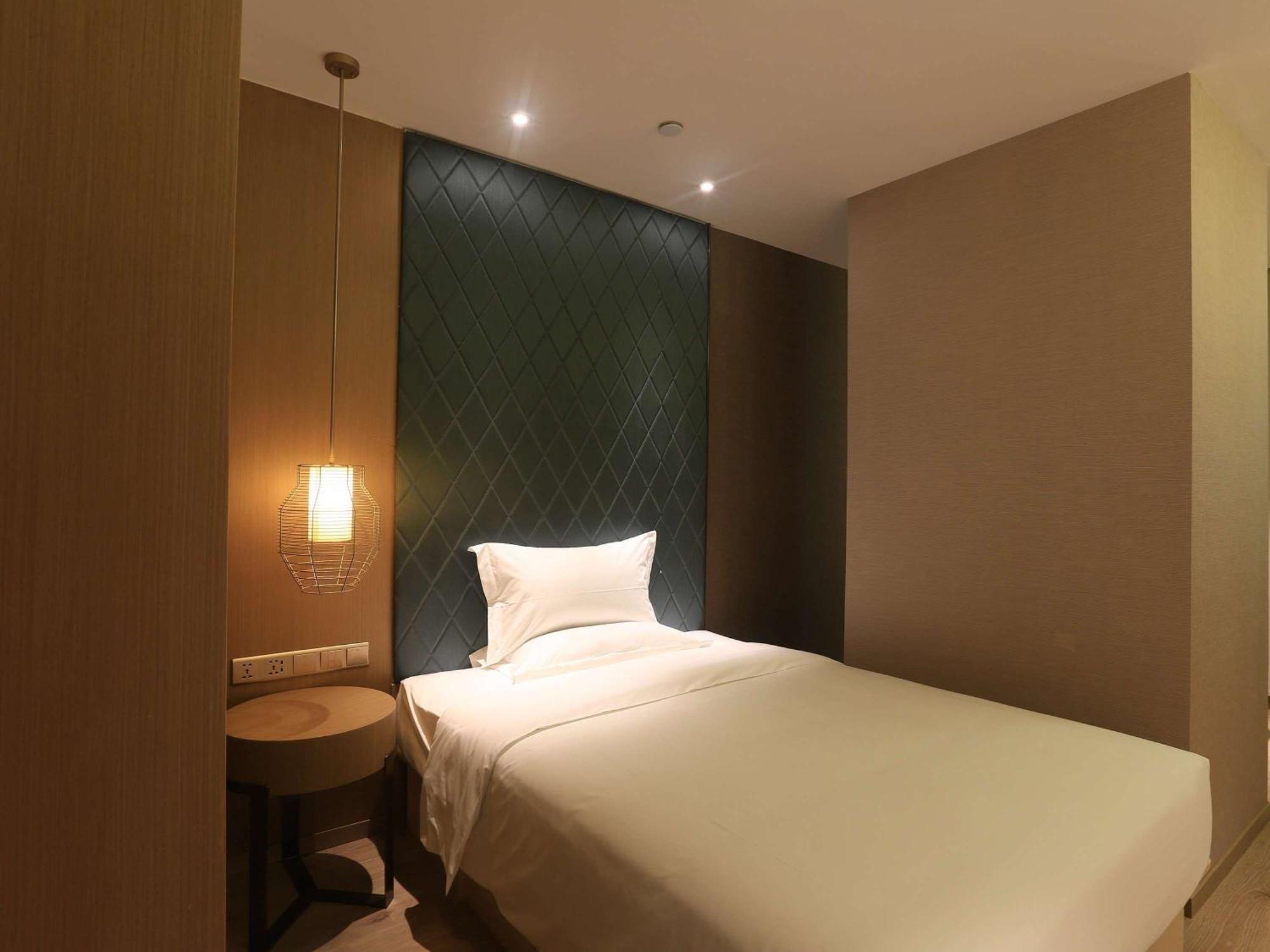 Ibis Styles Xm Zhongshan Hotel Сямень Екстер'єр фото